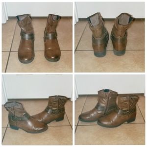 Womens Shoes - Boots